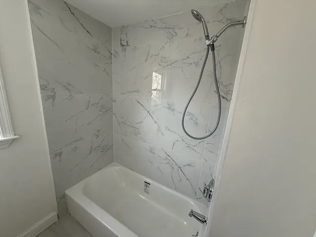 $4,500 | 91 Lower E Street, Dedham, MA 02026