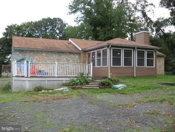 8314 Rugby Road Manassas, VA 20111 - Photo 4 of 16 Exterior (Rear)