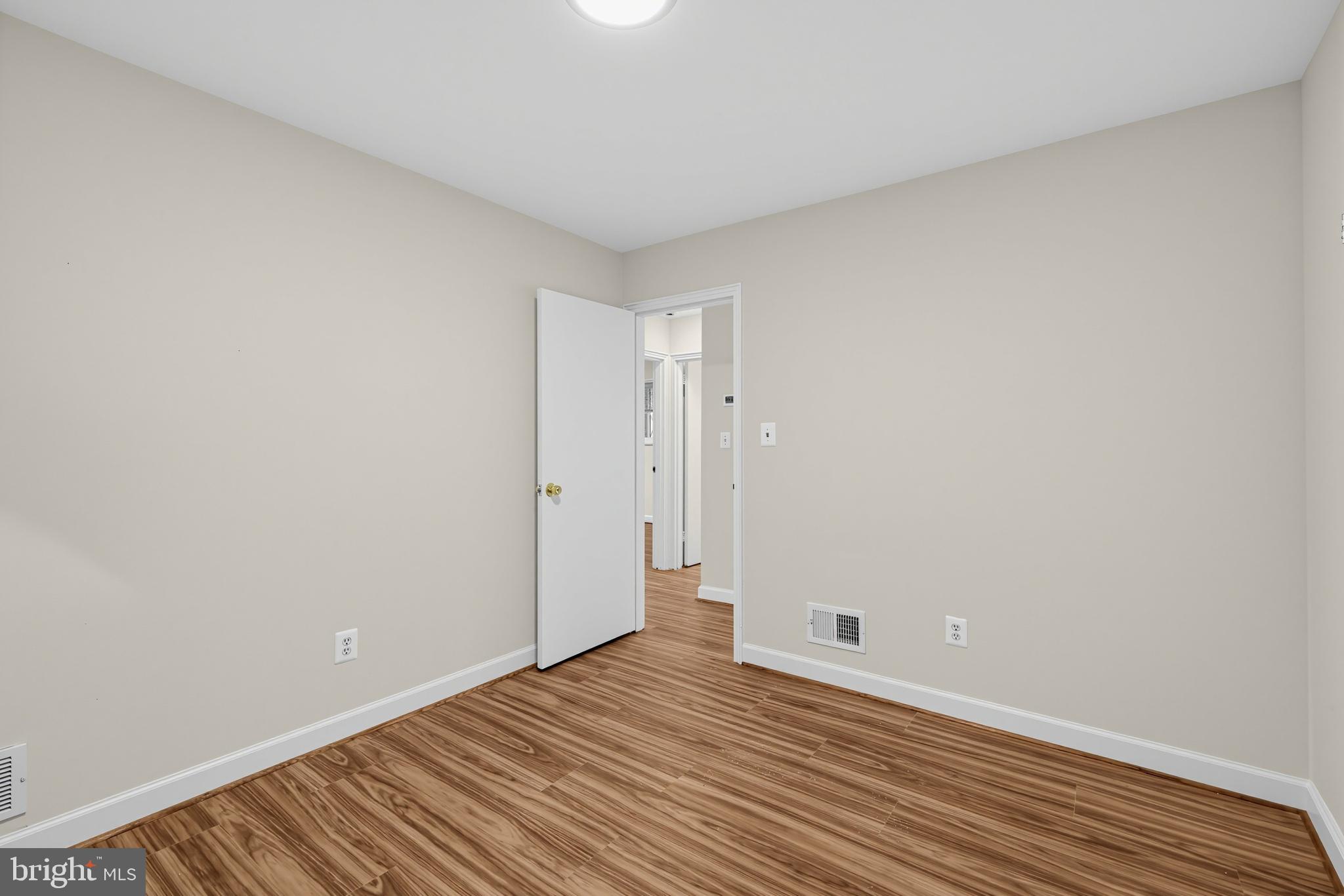 2400 Eugene Street Silver Spring, MD 20902 - Photo 17 of 28 Gallery Image 17