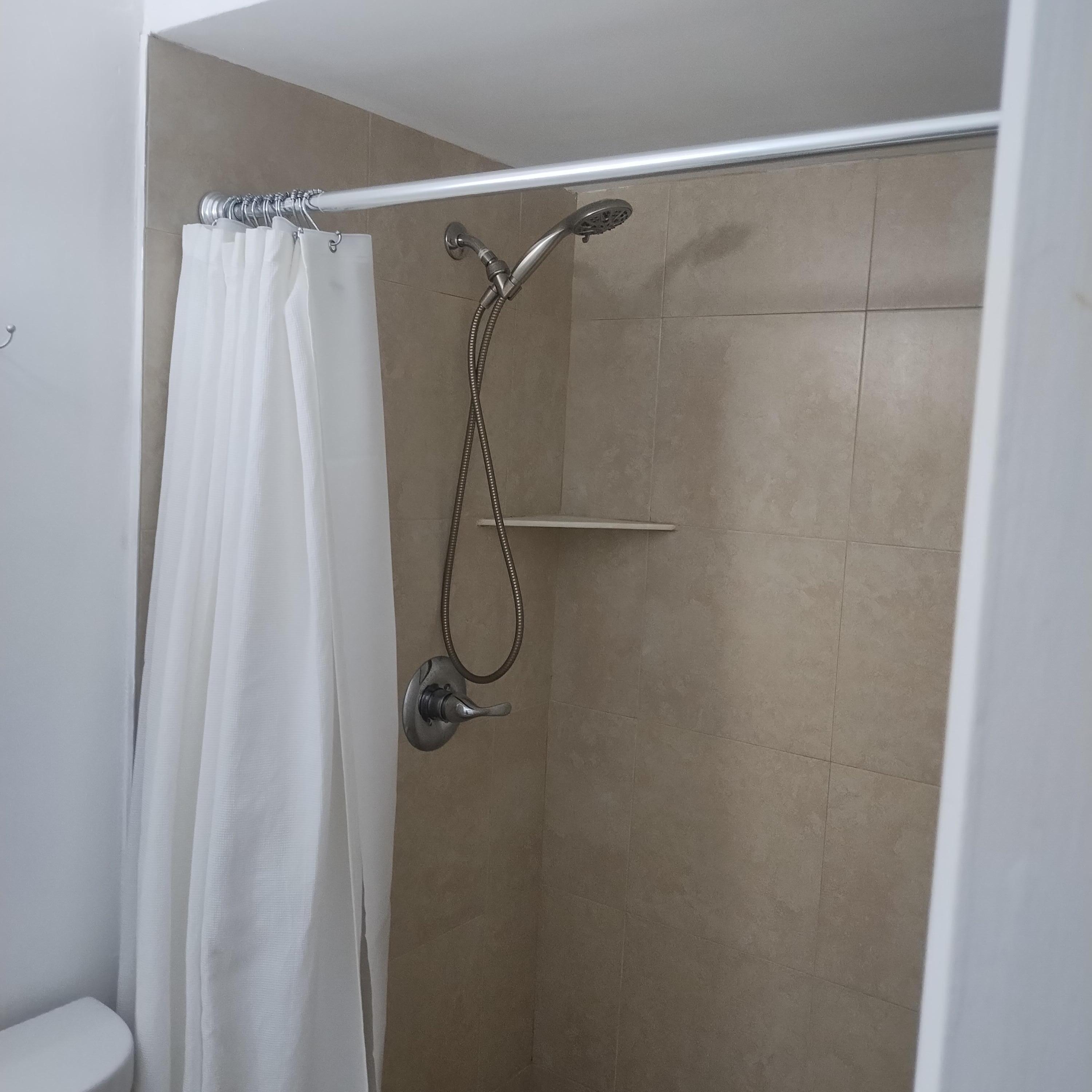 2700 Banyan Road, Unit C 3 Boca Raton, FL 33432 - Photo 11 of 18 guest shower