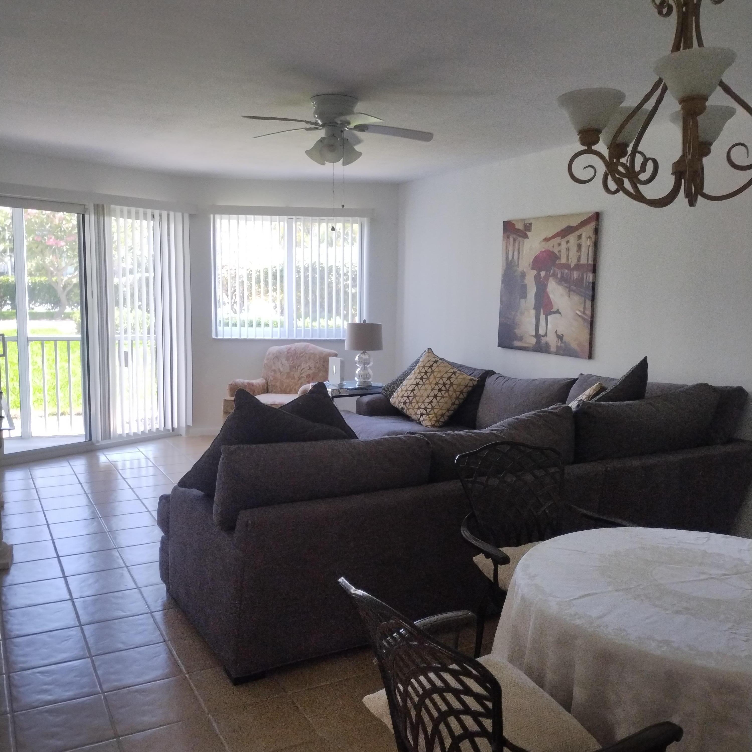 2700 Banyan Road, Unit C 3 Boca Raton, FL 33432 - Photo 7 of 18 Living 2