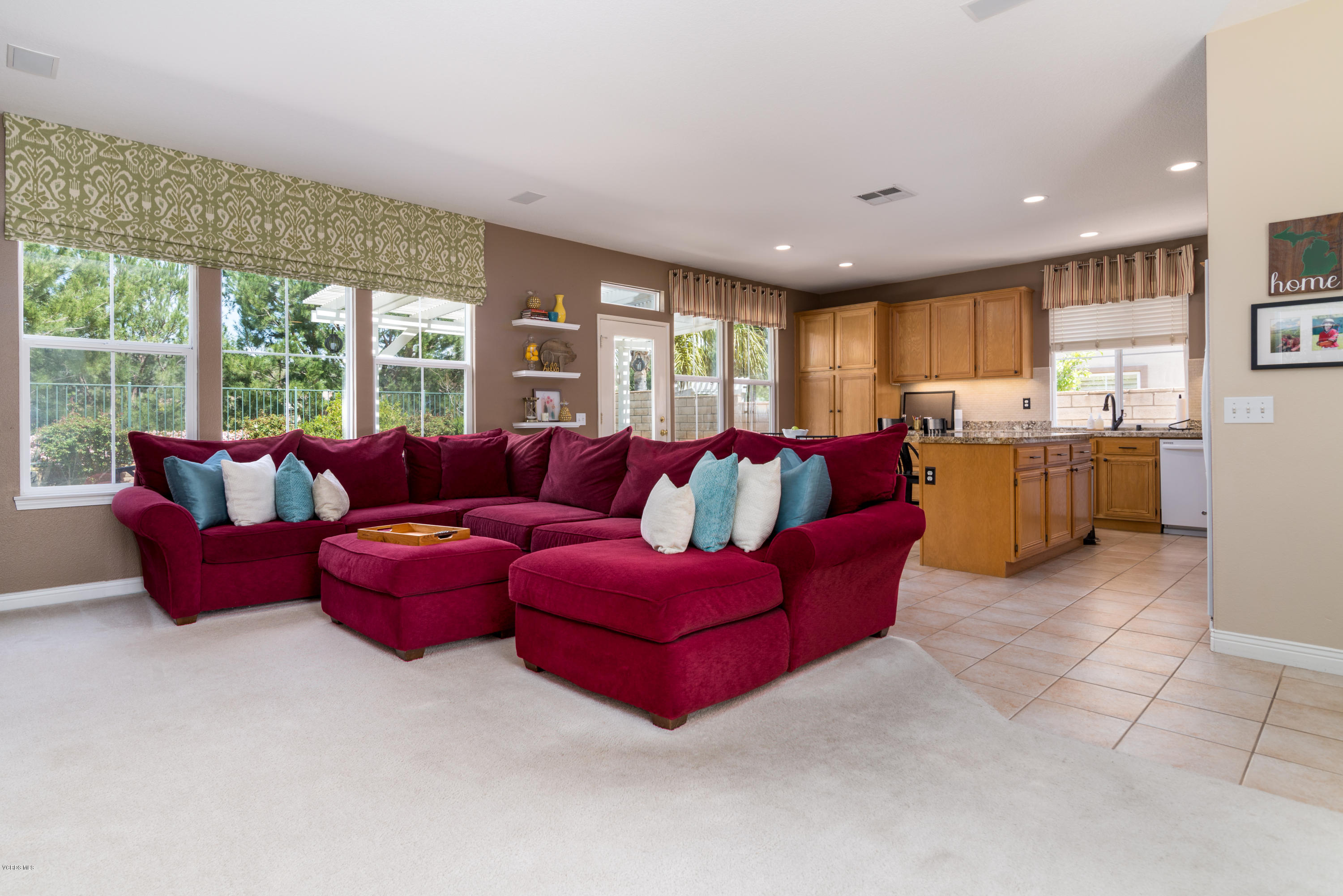 129 Park Hill Road Simi Valley, CA 93065 - Photo 14 of 45 15
