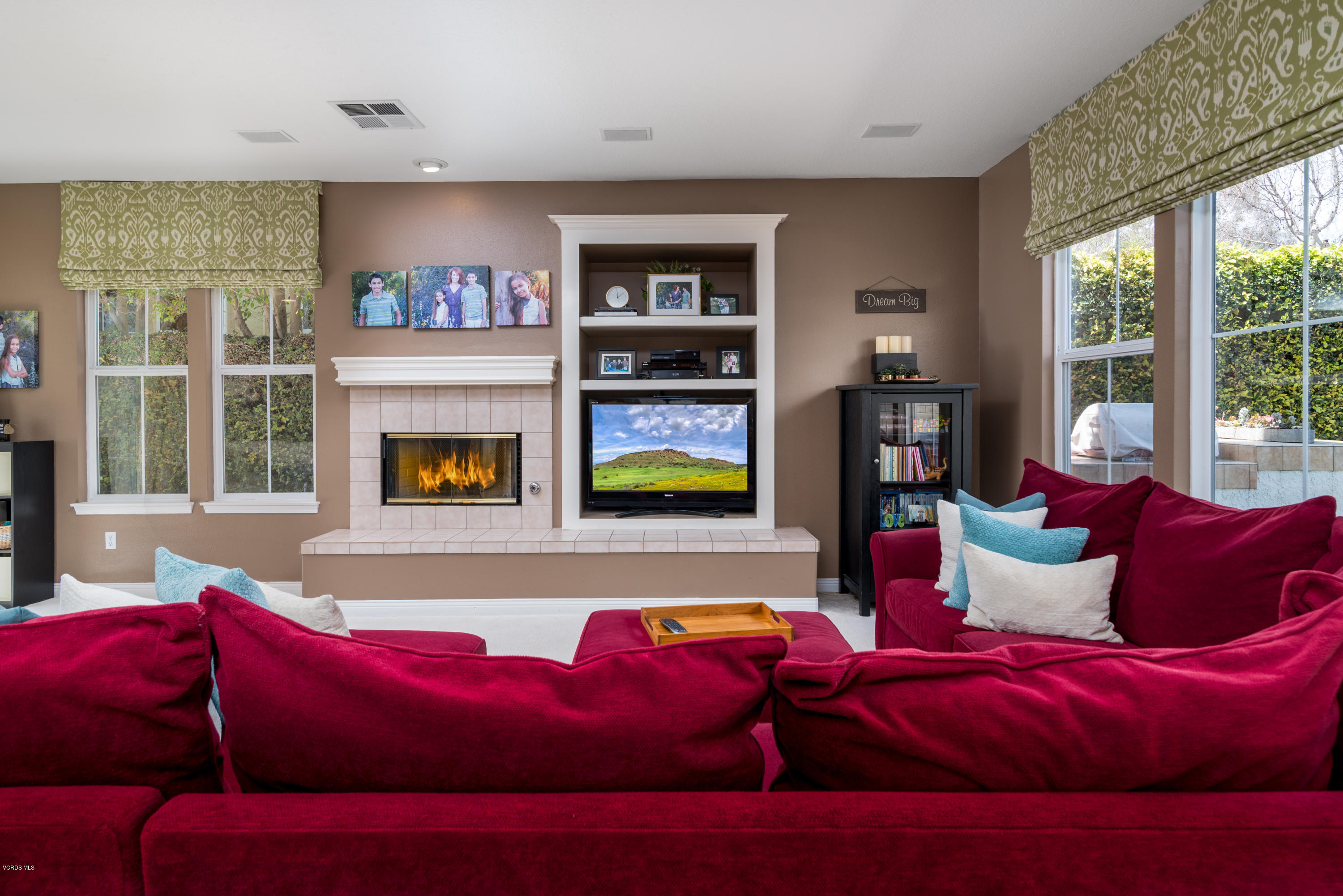 129 Park Hill Road Simi Valley, CA 93065 - Photo 15 of 45 16