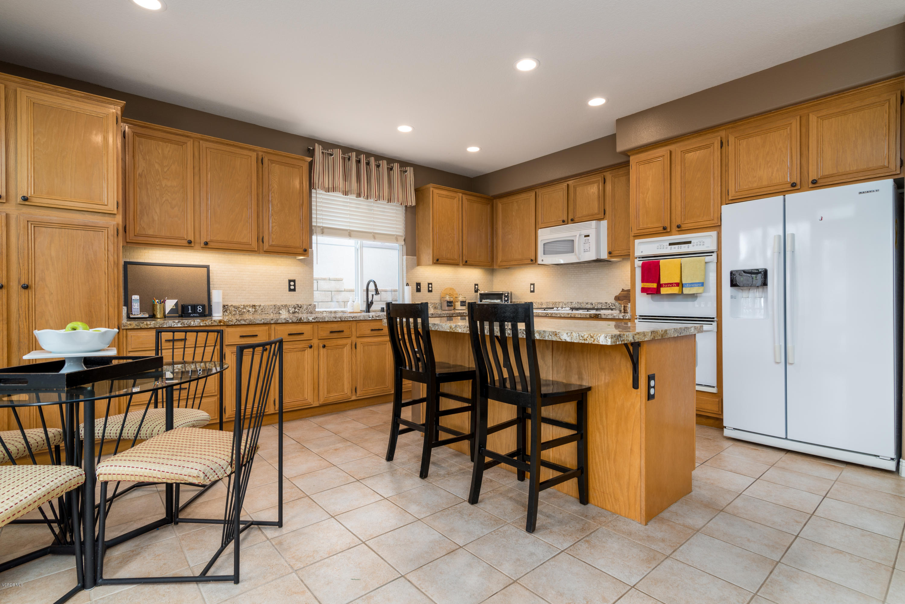 129 Park Hill Road Simi Valley, CA 93065 - Photo 16 of 45 17
