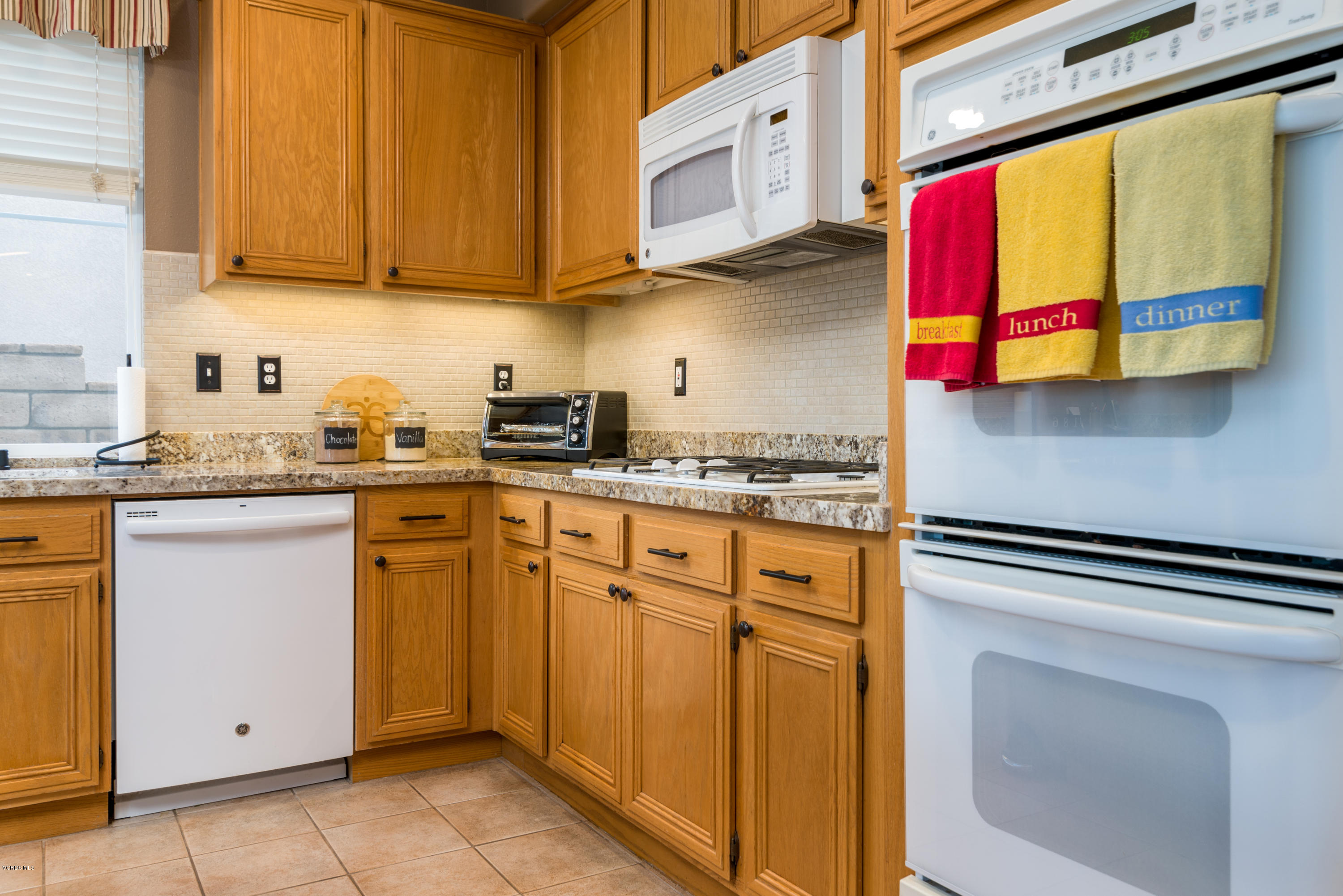 129 Park Hill Road Simi Valley, CA 93065 - Photo 18 of 45 19