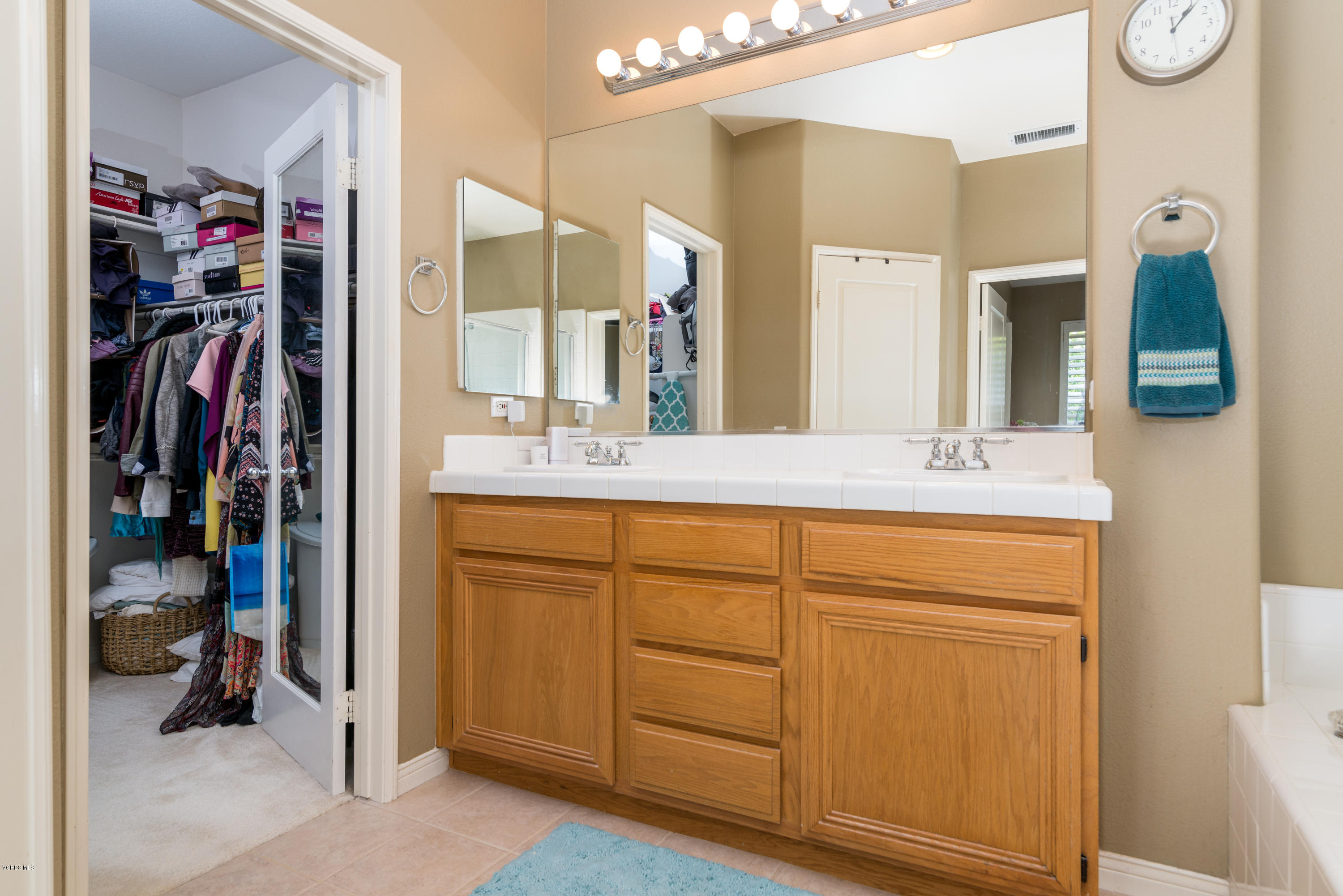 129 Park Hill Road Simi Valley, CA 93065 - Photo 29 of 45 30