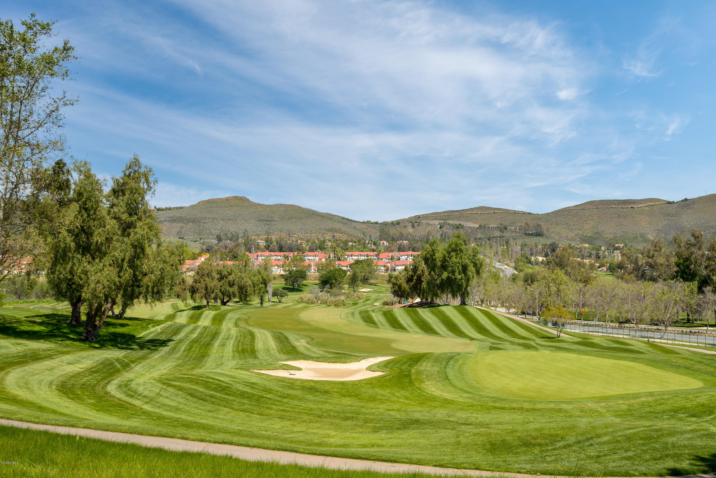 129 Park Hill Road Simi Valley, CA 93065 - Photo 39 of 45 wr-stock-golfcourse2