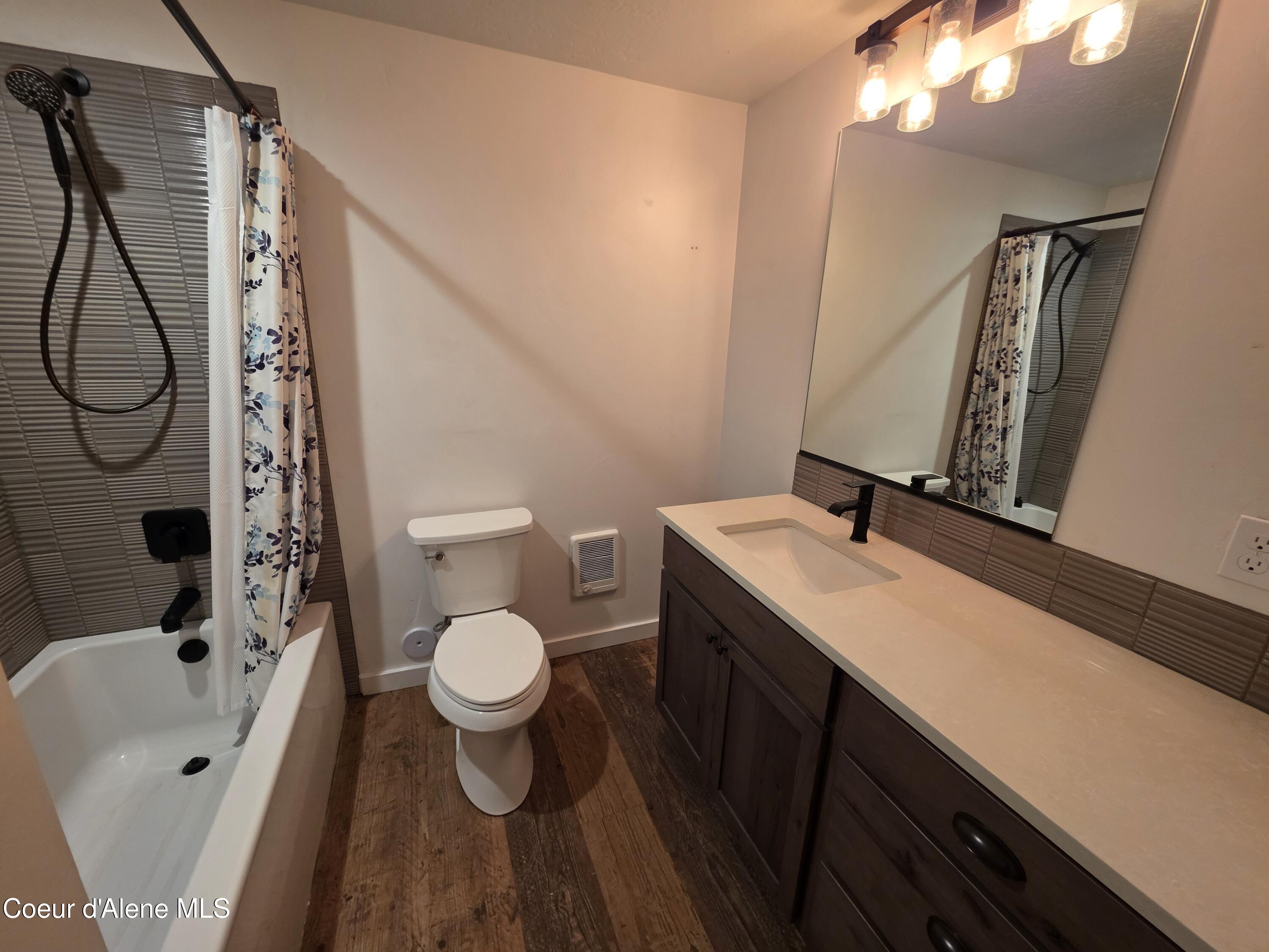 25627 South Loffs Bay Road Coeur D'Alene, ID 83814 - Photo 11 of 70 25627 S LOFFS BAY RD