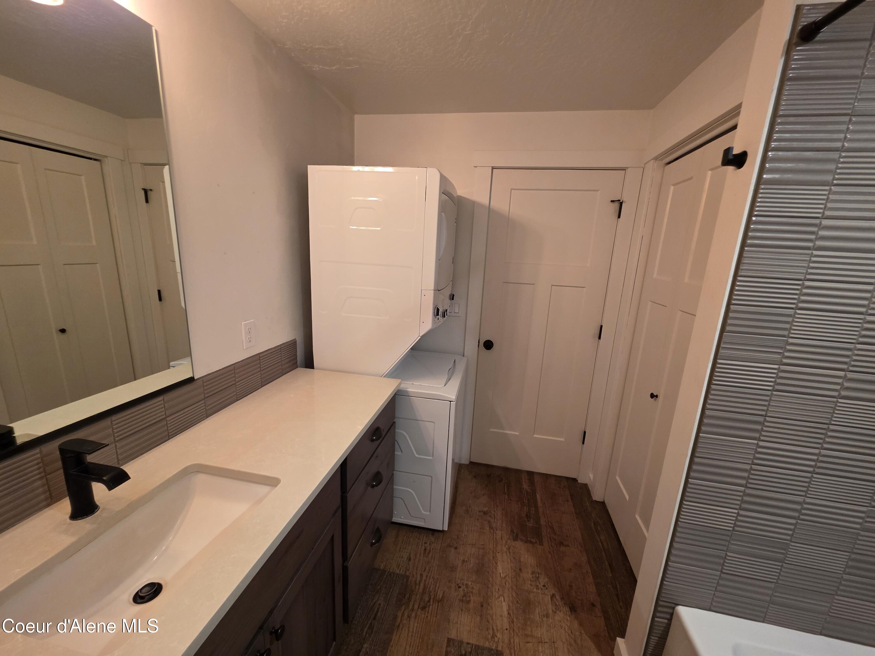 25627 South Loffs Bay Road Coeur D'Alene, ID 83814 - Photo 13 of 70 25627 S LOFFS BAY RD