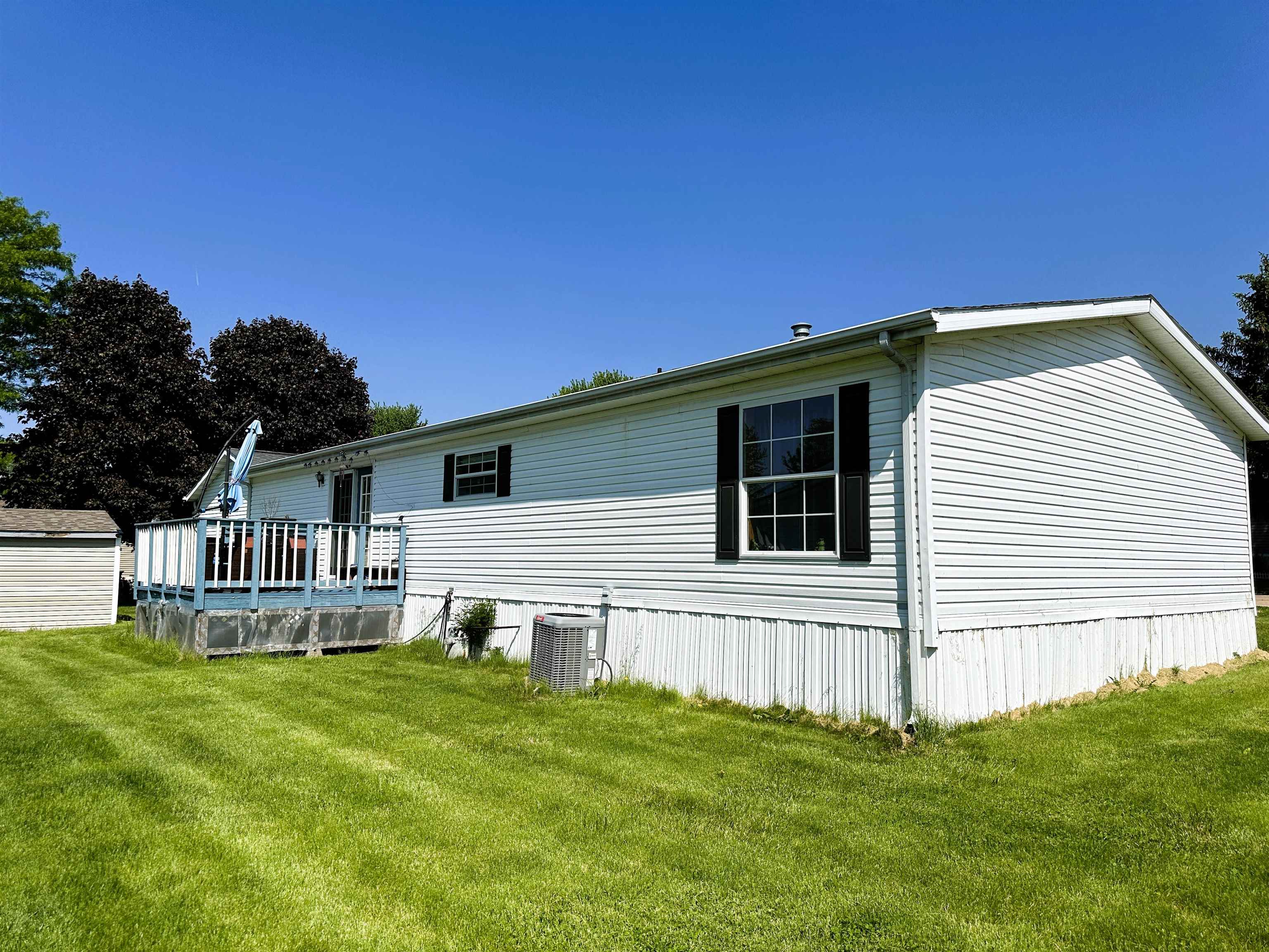 291 Highway 2 Dixon, IL 61021 - Photo 27 of 27 a house view with a garden space