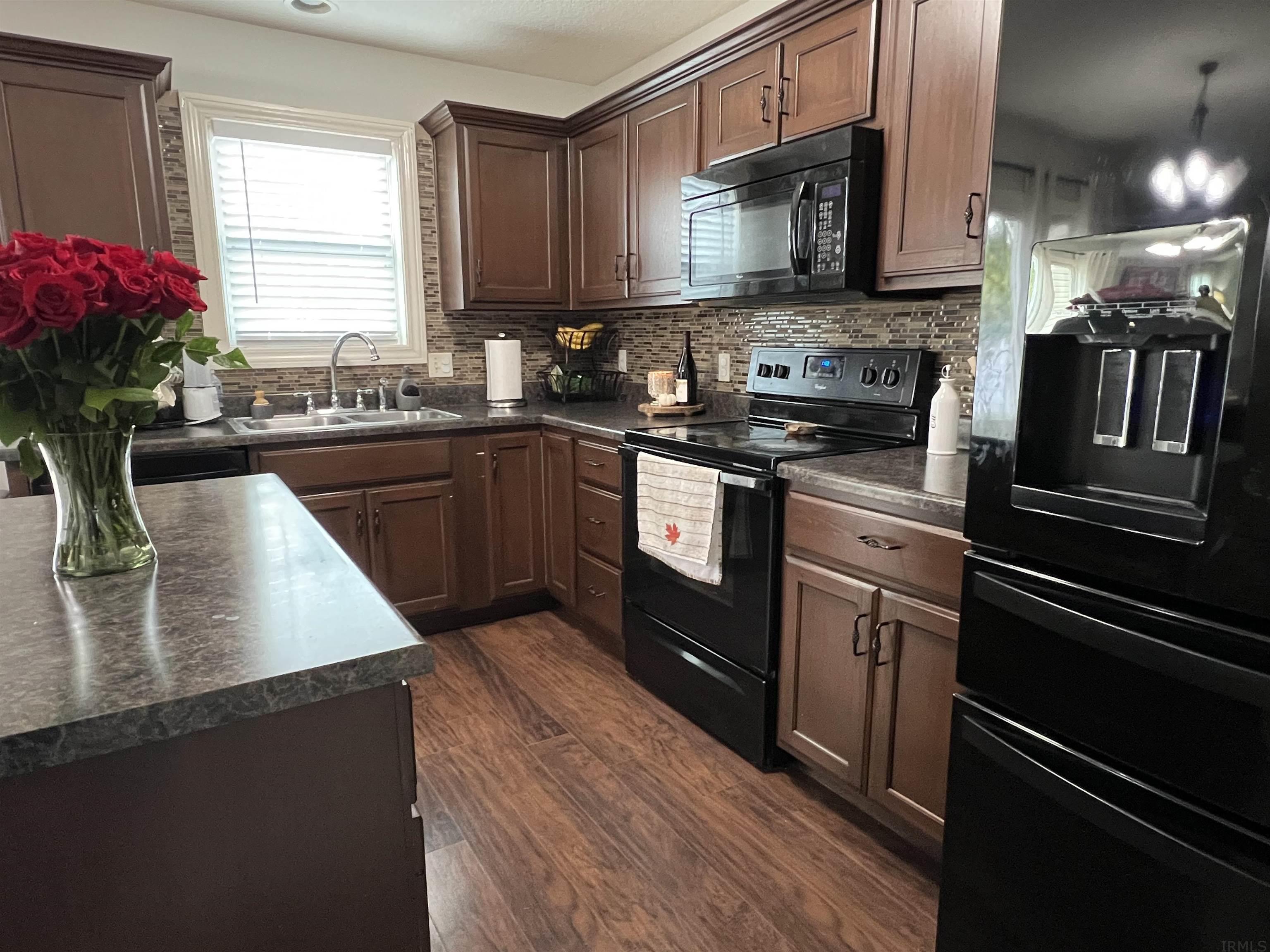 2459 Stonecrop Road Huntertown, IN 46748 - Photo 5 of 24
