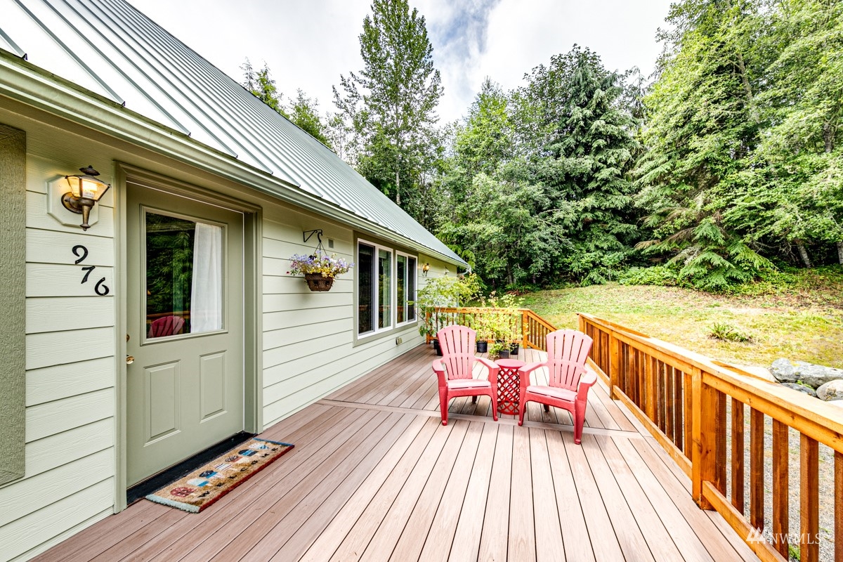 976 Township Line Road Port Angeles, WA 98362 - Photo 4 of 40 a view of sitting area on roof deck