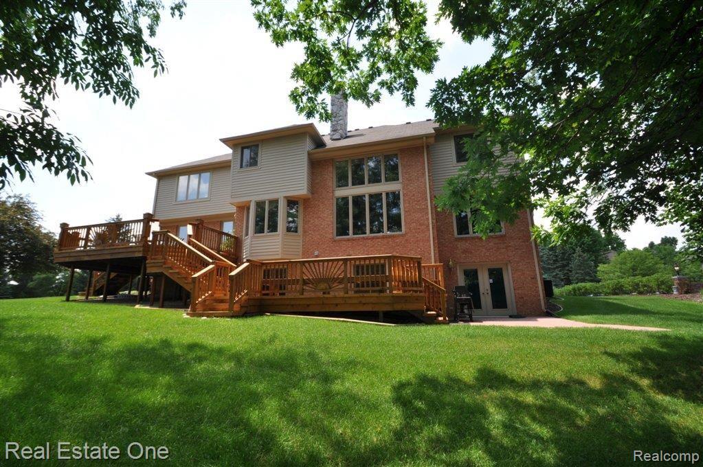 1864 Archers Pointe Rochester, MI 48306 - Photo 45 of 52 Deep Lot
