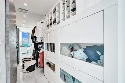 $3,388,000 | 17475 Collins Avenue, Unit 2502, Sunny Isles Beach, FL 33160