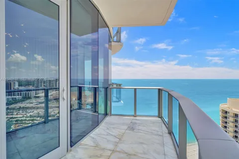 $3,388,000 | 17475 Collins Avenue, Unit 2502, Sunny Isles Beach, FL 33160