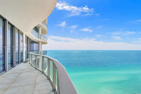 $3,388,000 | 17475 Collins Avenue, Unit 2502, Sunny Isles Beach, FL 33160