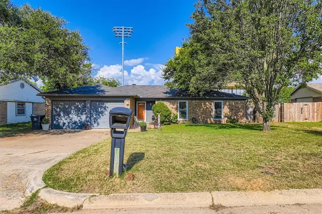 $279,999 | 3719 French Wood Drive, Arlington, TX 76016