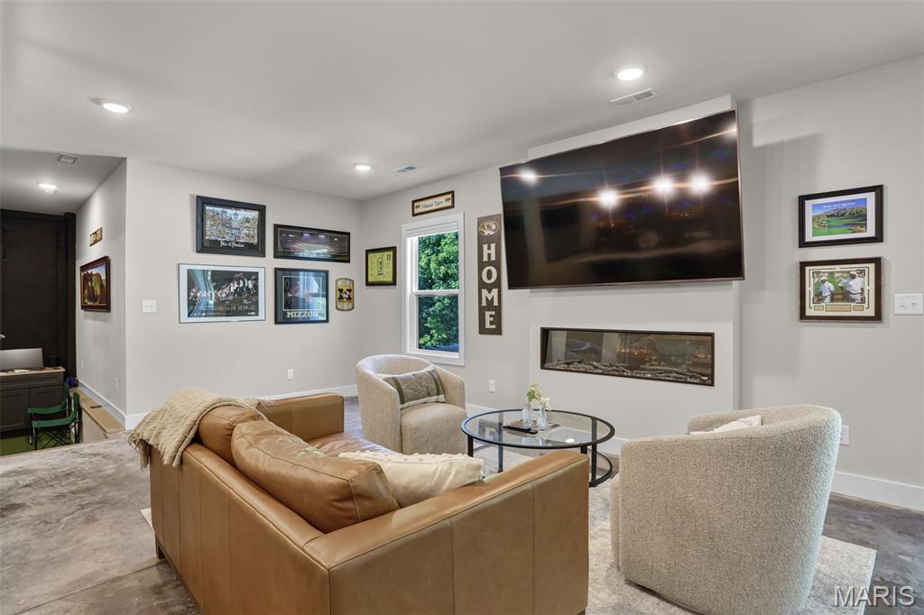 18 R Cobblestone Drive Washington, MO 63090 - Photo 16 of 27