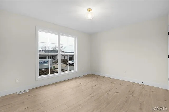 $825,000 | 18 R Cobblestone Drive, Washington, MO 63090