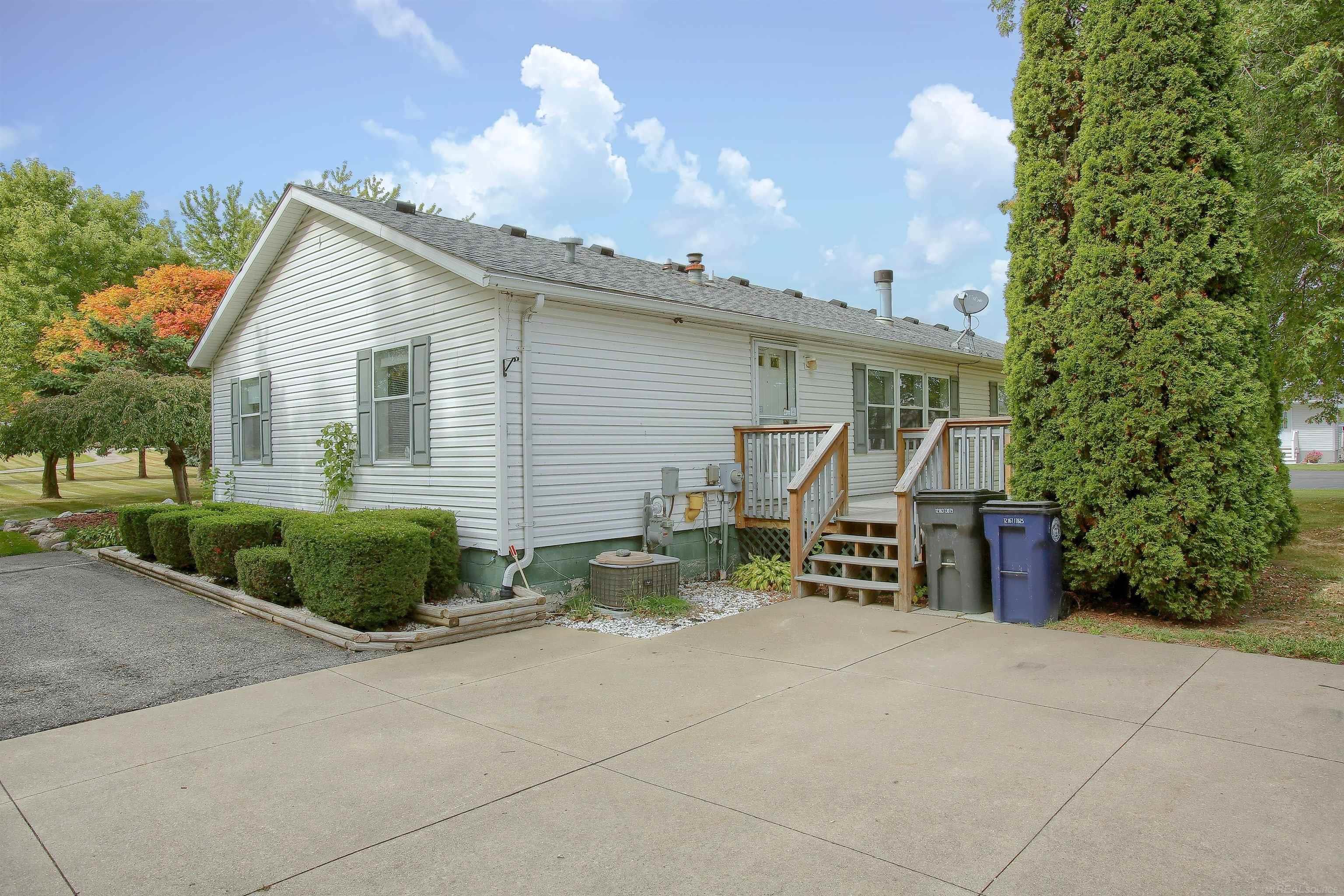 76008 Memphis Ridge Road Richmond, MI 48062 - Photo 26 of 32 50092863-25.JPG