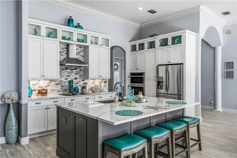 $599,999 | 6160 56th Avenue, Vero Beach, FL 32967