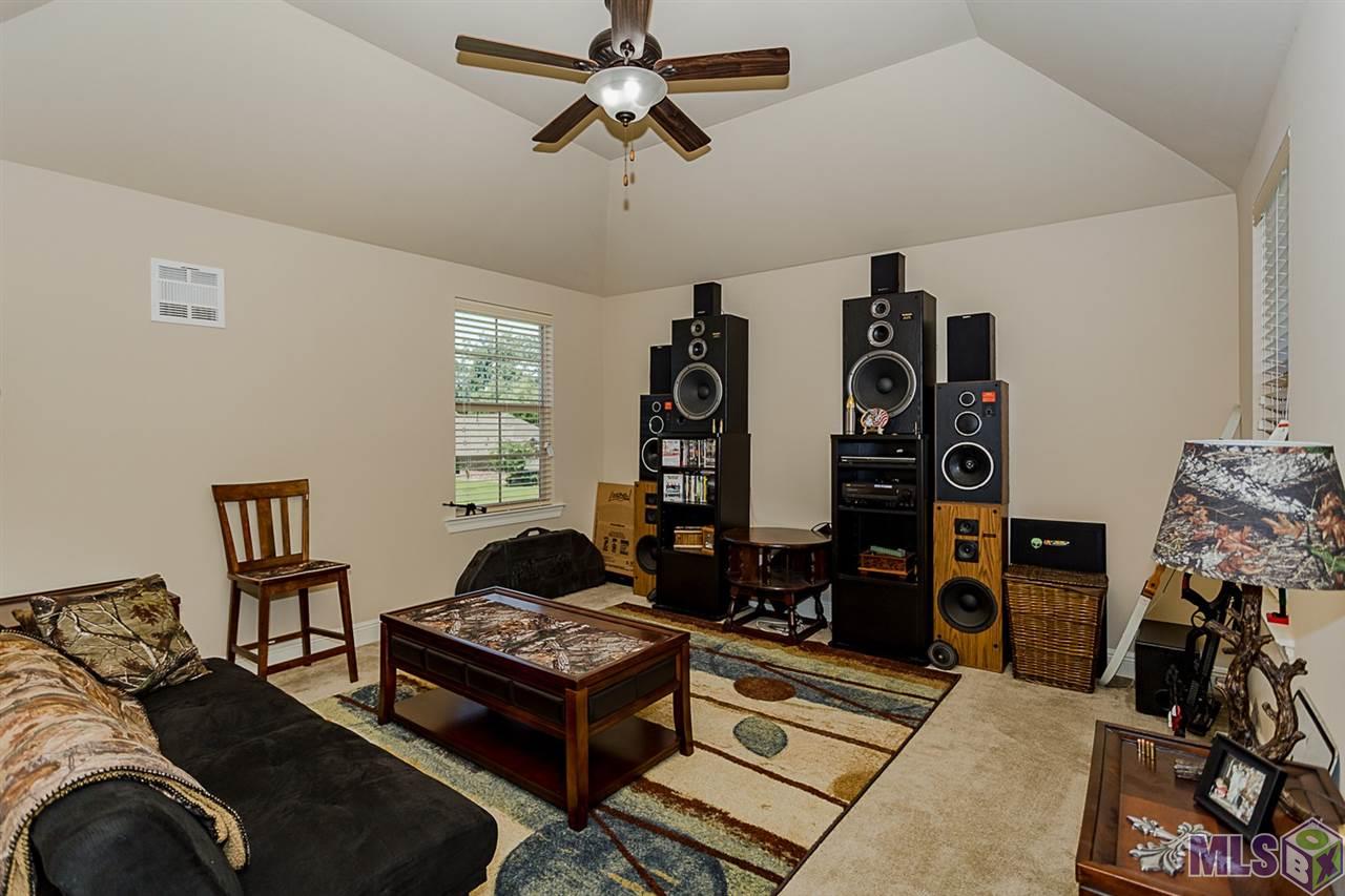 20333 Chevalier Avenue Baton Rouge, LA 70817 - Photo 19 of 24 Upstairs Bedroom/Bonus Room