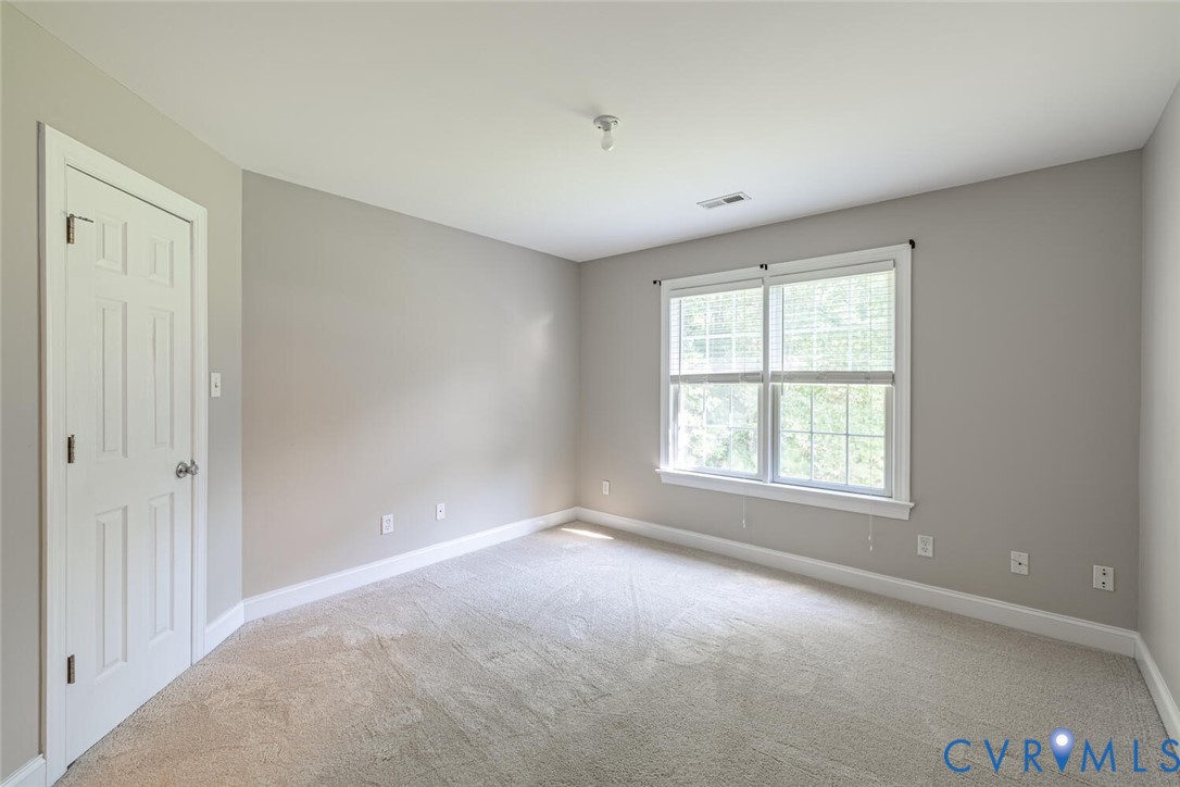 15021 River Road Chesterfield, VA 23838 - Photo 32 of 50 an empty room with a window