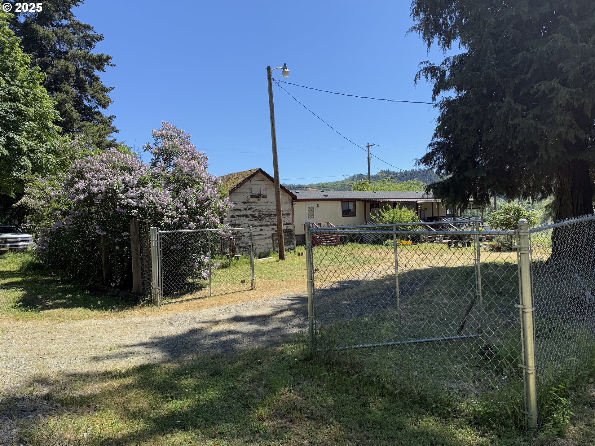 5189 Strickland Canyon Road Tenmile, OR 97481 - Photo 33 of 39