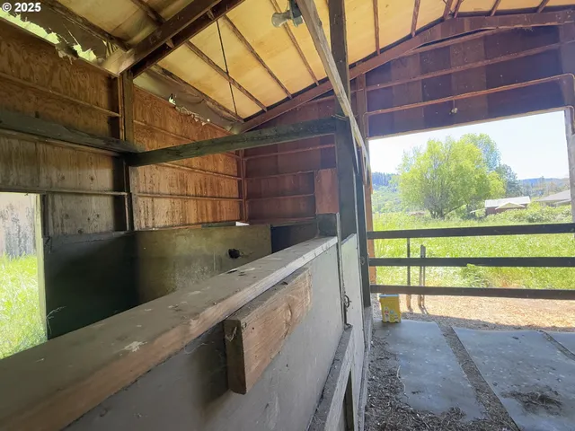 $339,000 | 5189 Strickland Canyon Road, Tenmile, OR 97481