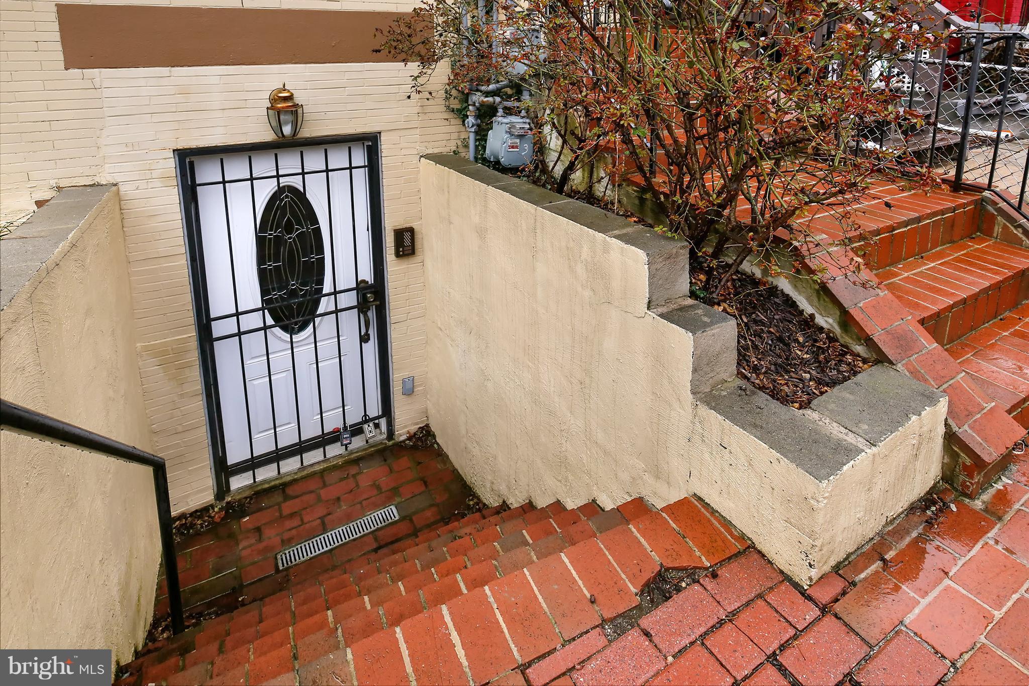 1008 Spring Road Northwest, Unit 1 Washington, DC 20010 - Photo 3 of 27 Exterior (Front)