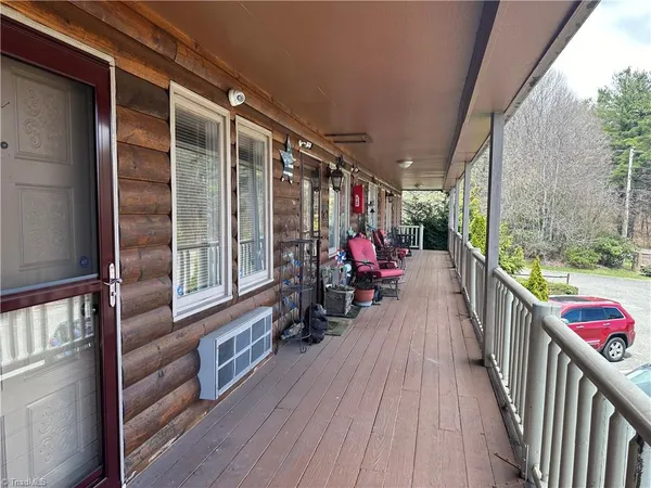 $899,900 | 96 Cascade Trail, Fancy Gap, VA 24328