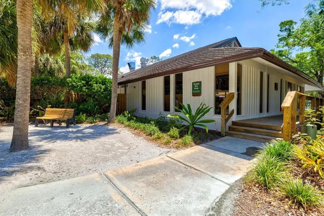 $289,900 | 2453 Crispin Court, Unit F4, Sarasota, FL 34235