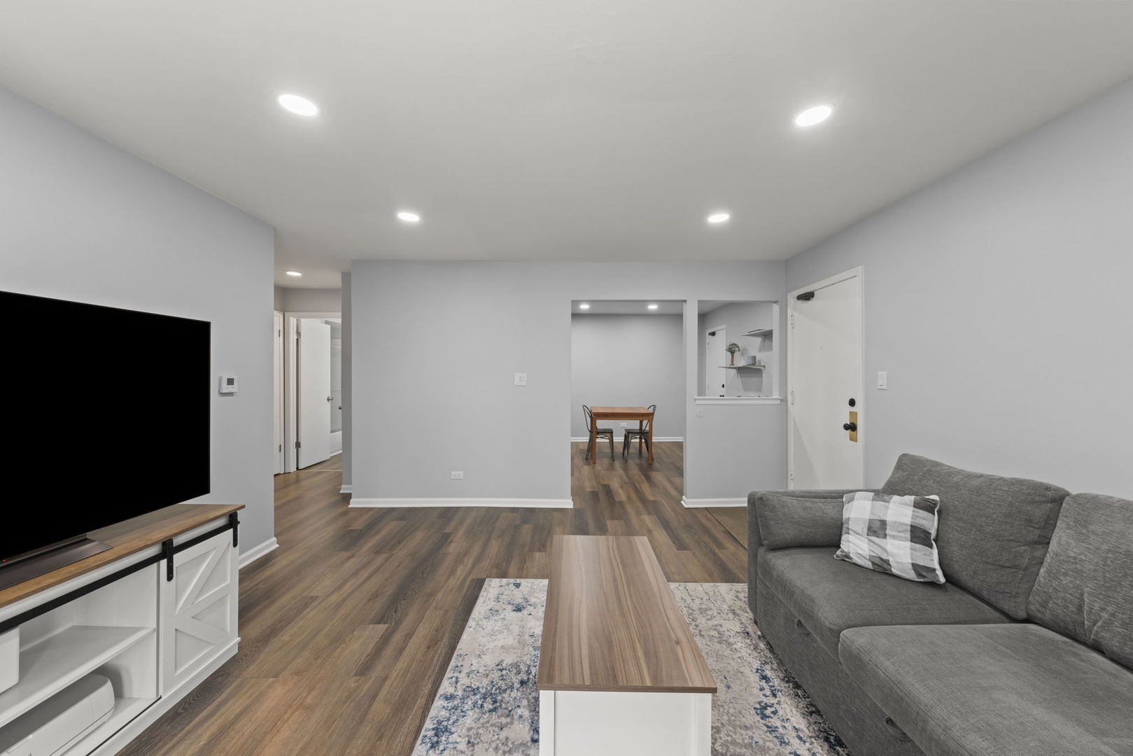 215 Hale Street, Unit 9B Addison, IL 60101 - Photo 6 of 17