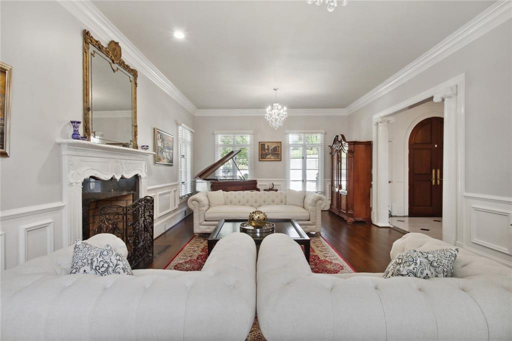 2760 Carmon On Wesley Northwest Atlanta, GA 30327 - Photo 5 of 30 a living room with furniture