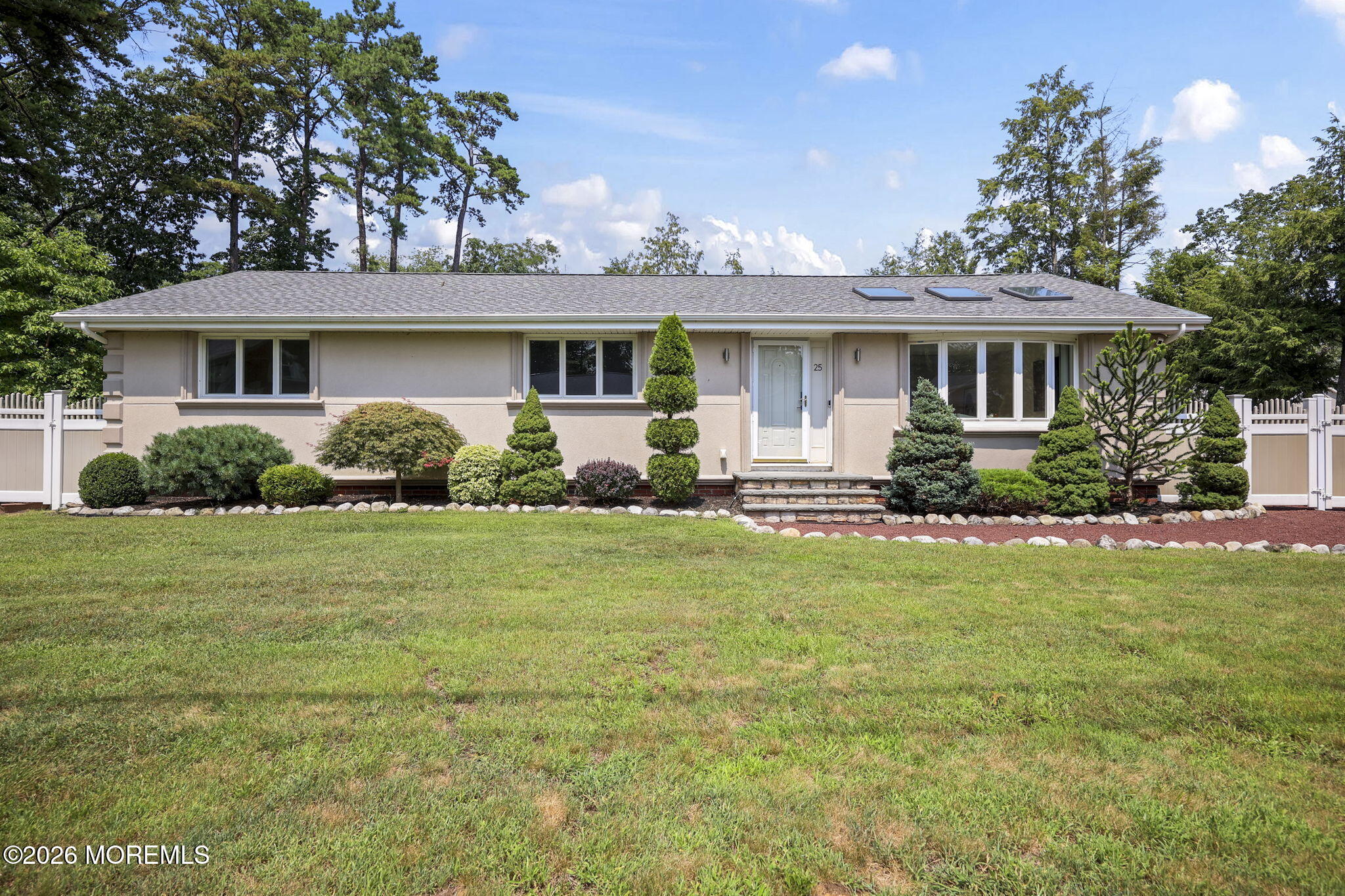 1-web-or-mls-LPM_5214