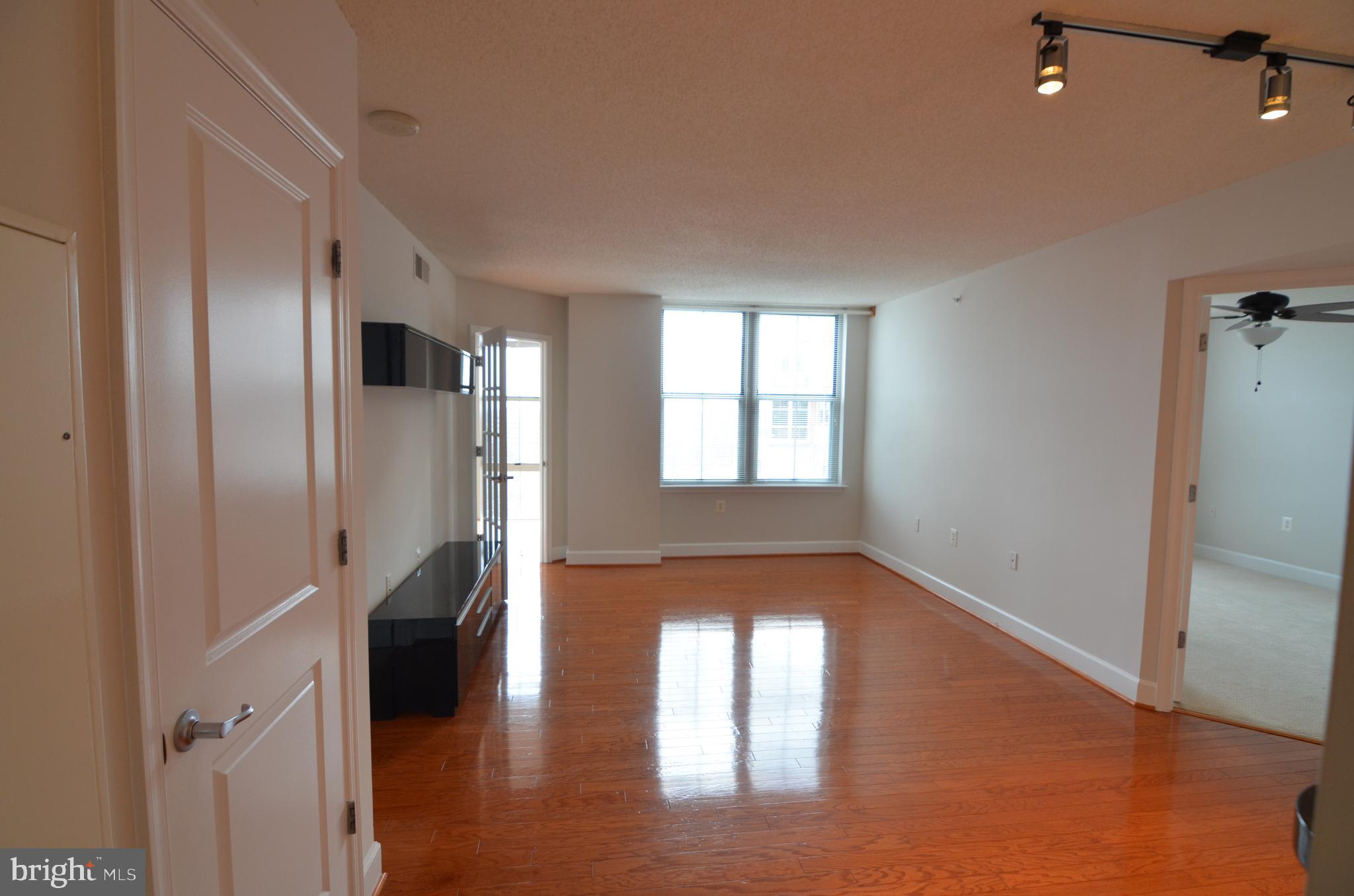 11800 Sunset Hills Road, Unit 1102 Reston, VA 20190 - Photo 4 of 45