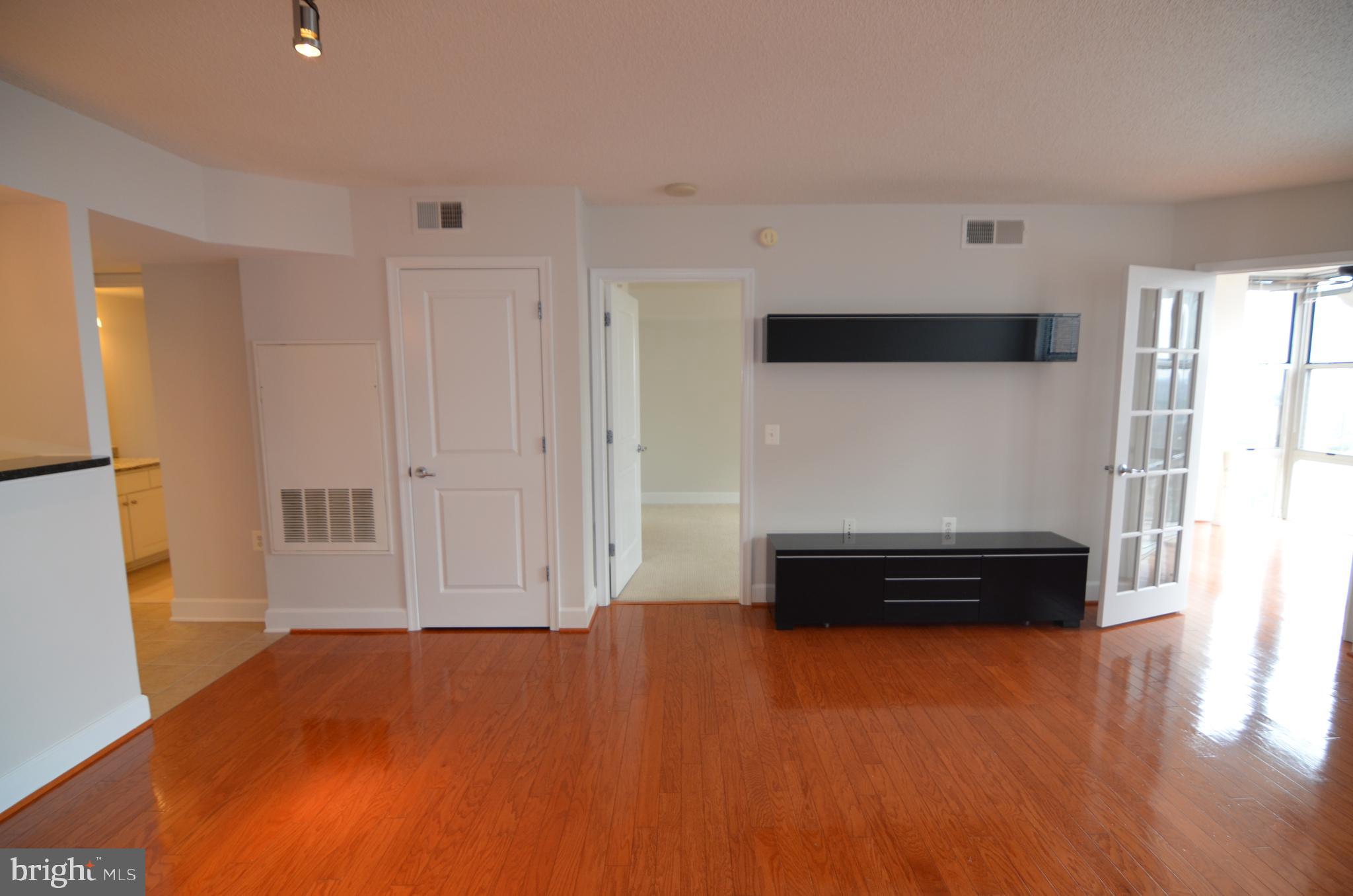 11800 Sunset Hills Road, Unit 1102 Reston, VA 20190 - Photo 5 of 45