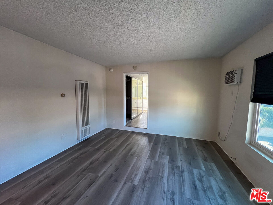 17900 Sherman Way, Unit 320 Reseda, CA 91335 - Photo 7 of 19
