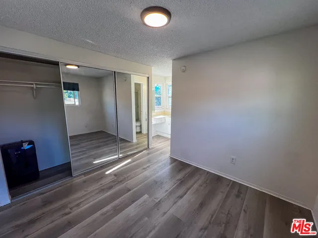 $1,799 | 17900 Sherman Way, Unit 320, Reseda, CA 91335