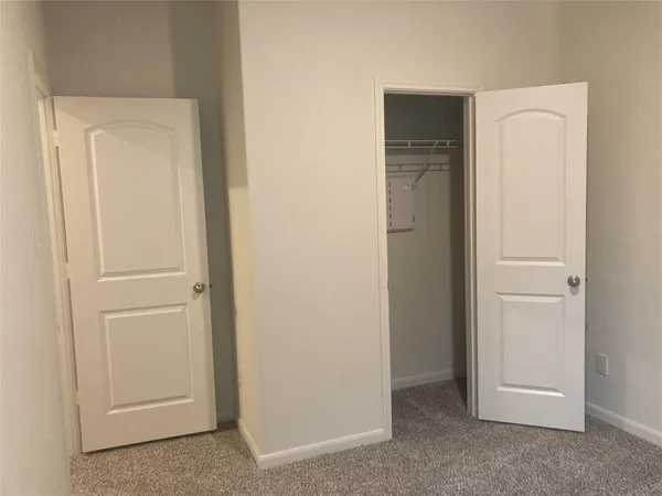 $2,049 | 645 Arlington Park Court, Seagoville, TX 75159