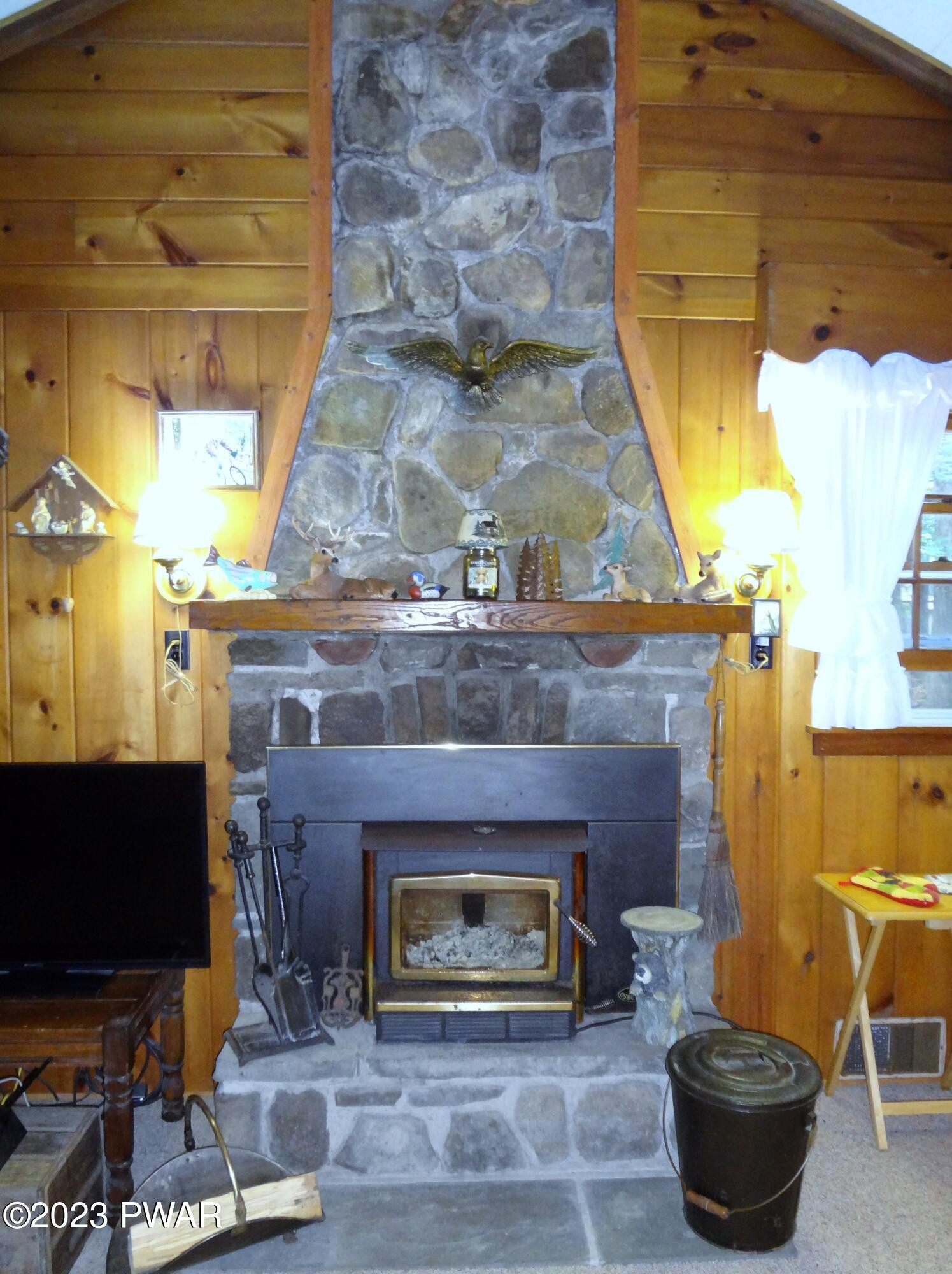 34 Deerfoot Road Lake Ariel, PA 18436 - Photo 14 of 37 Wood Burner Fireplace