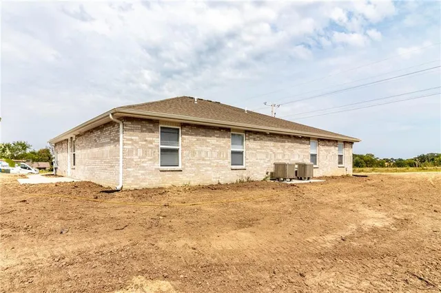 $399,900 | 1509 Coventry Court, Warrensburg, MO 64093