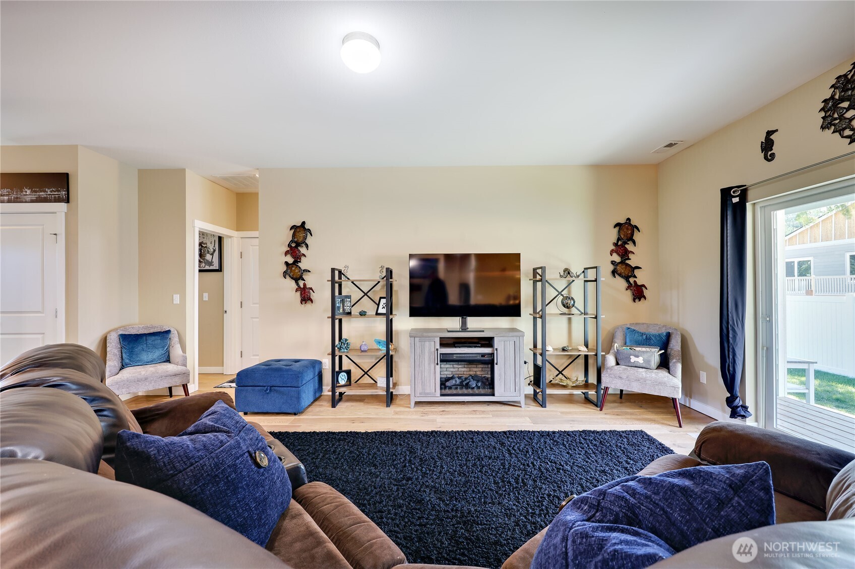 7058 East Nightingale Street Port Orchard, WA 98366 - Photo 12 of 40