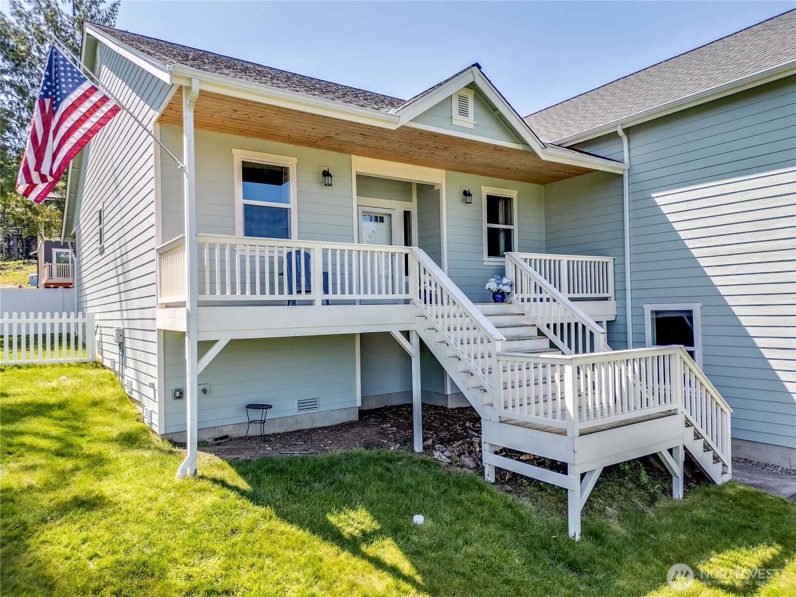 7058 East Nightingale Street Port Orchard, WA 98366 - Photo 36 of 40