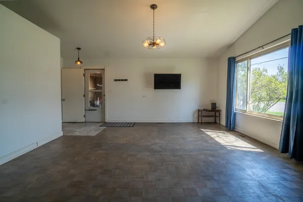 $274,900 | 890 St Paul Street, Marysville, MI 48040