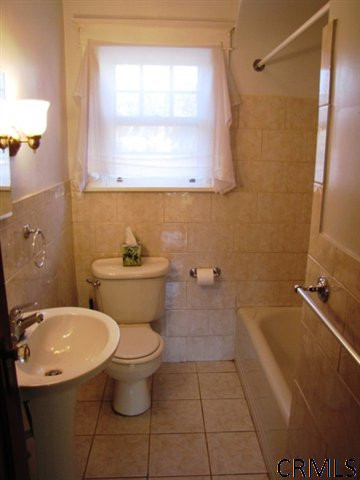 41 Spring Avenue Colonie, NY 12110 - Photo 8 of 11 Photo 8