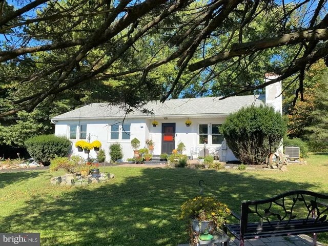 $575,000 | 191 West Street Road, Kennett Square, PA 19348