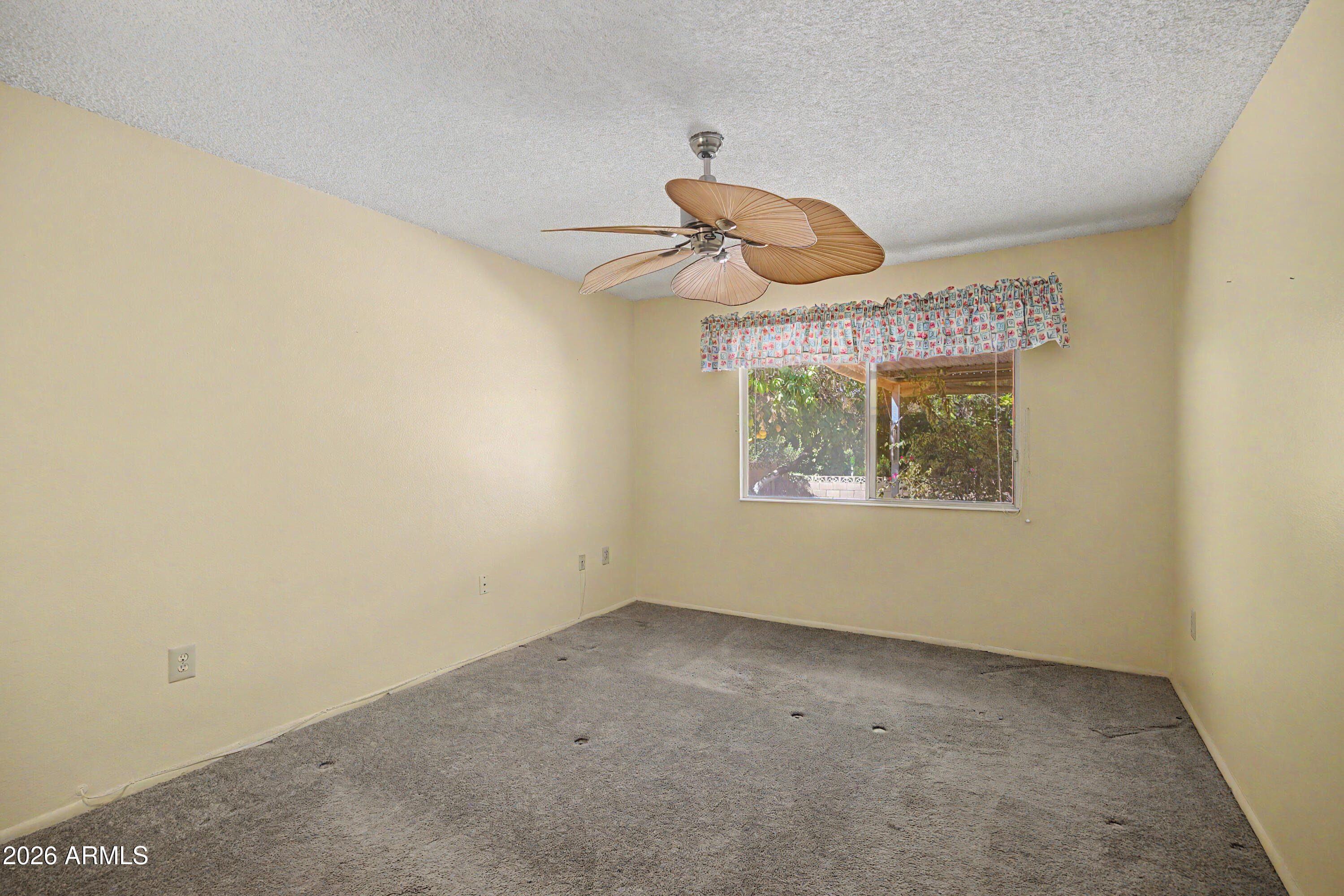 10415 West Ridgeview Road Sun City, AZ 85351 - Photo 18 of 30 Guest Bedroom 2 ilt-In
