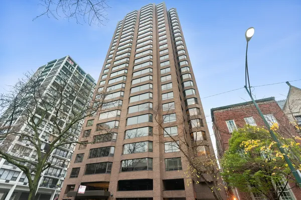 $765,000 | 1410 North State Parkway, Unit 15A, Chicago, IL 60610