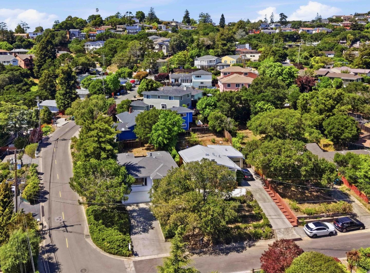 2218 Ewell Road Belmont, CA 94002 - Photo 2 of 30